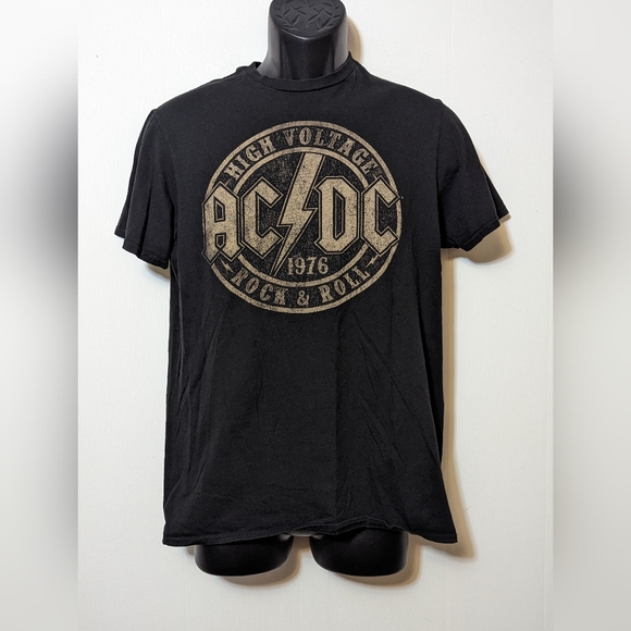 AC/DC | Shirts | Mens Acdc Distressed High Voltage 976 Rock Roll Black ...
